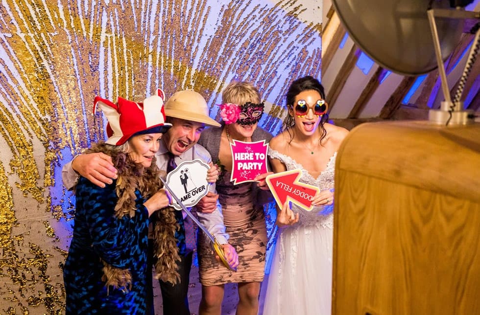 2 Hrs Photo Booth Rental With Unlimited Pictures & Props