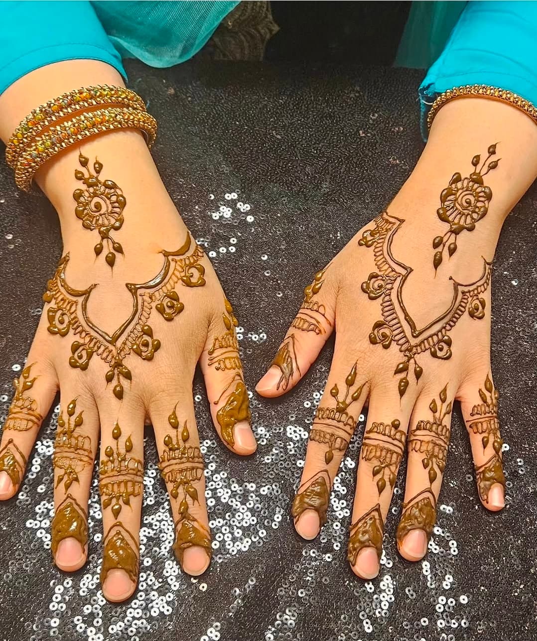 Chicago Henna Studio  portfolio 2